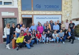 Foto de familia de los integrantes de la lista electoral del PP para el próximo 28 de mayo.