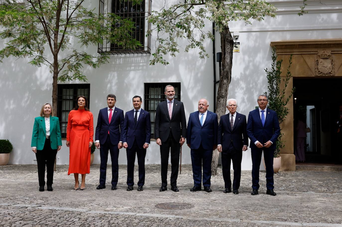 El rey Felipe VI se da un baño de multitudes a su llegada a Ronda