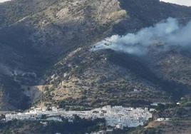 El humo provocado por el incendio en Mijas.