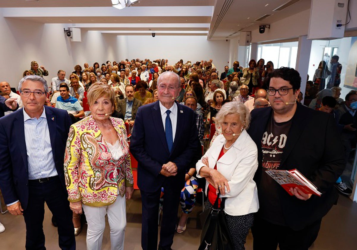 Salado, Villalobos, De la Torre, Carmena, Villalobos y Gómez, en el Aula de Cultura de SUR.