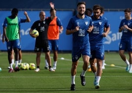 Genaro y Luis Muñoz, durante el entrenamiento de ayer.