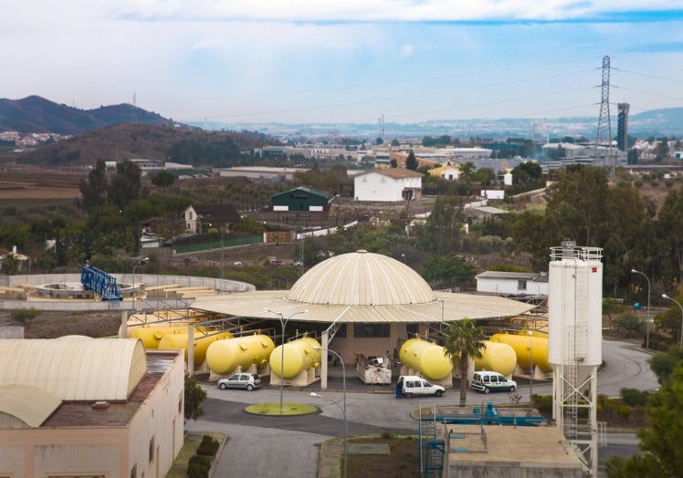 La estación de Pilones se encuentra a la espalda del Parque Tecnológico.