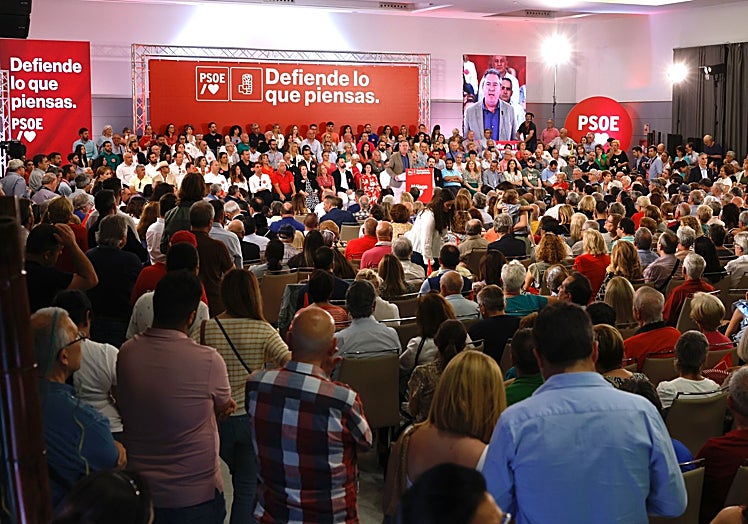 Vista parcial de un momento del mitin.