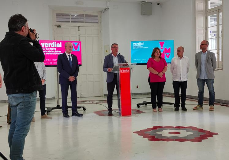 Francisco de la Torre, Francisco Salado, Natacha Rivas, Jorge Volpi y Antonio Javier López, en la presentación.