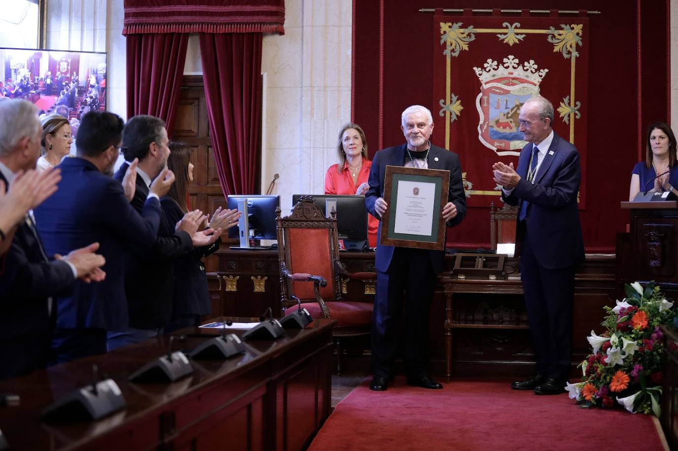 Medalla de la Ciudad y Título de Hijo Predilecto a Pepe Bornoy