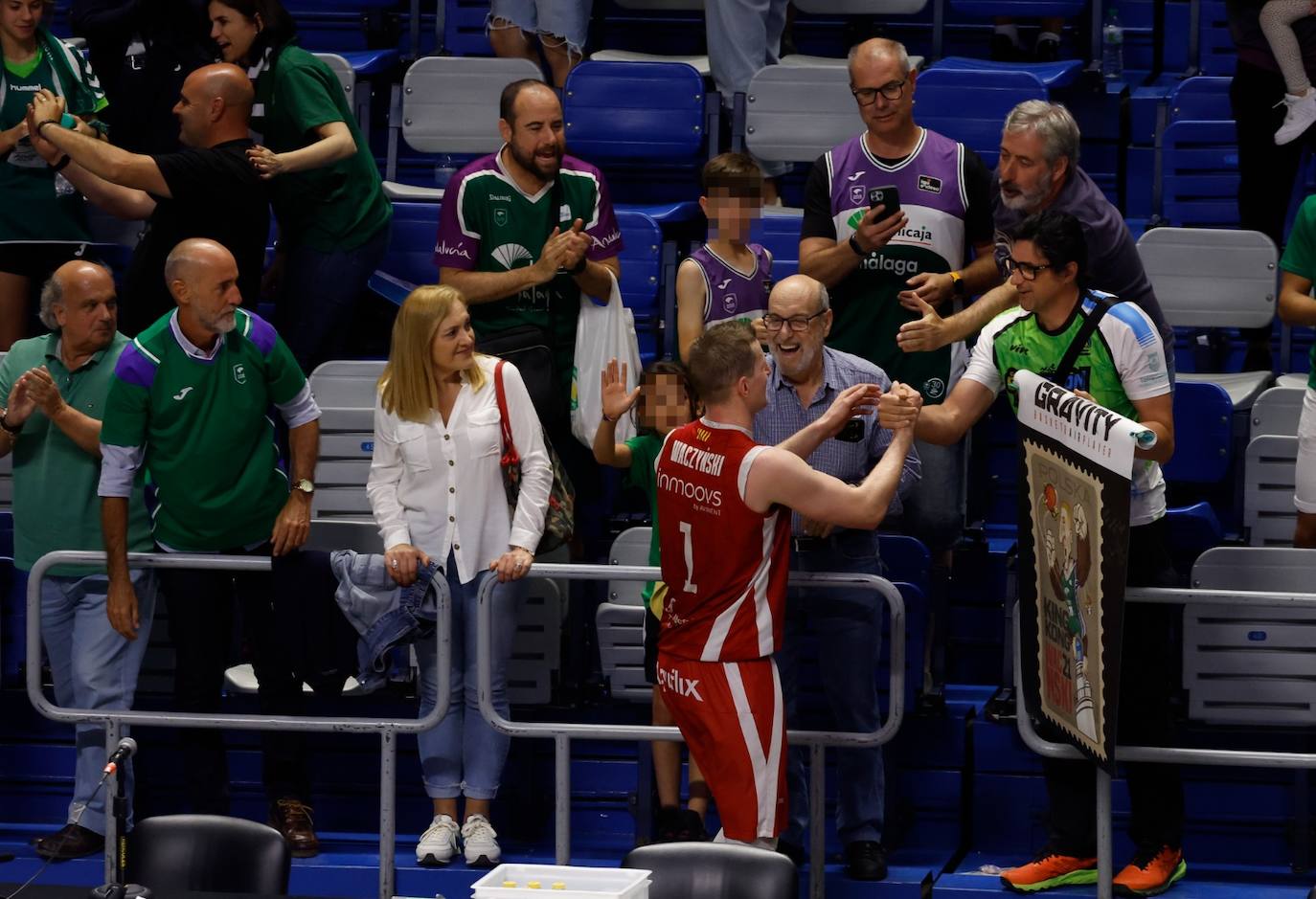 La victoria del Unicaja ante el Manresa, en imágenes