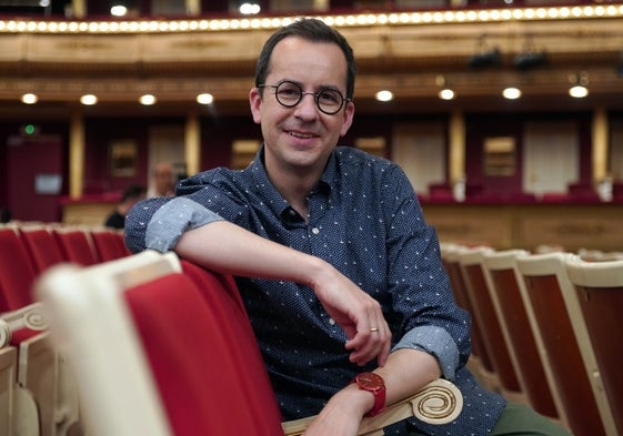 Salvador Vázquez, en las butacas del Teatro de la Zarzuela.