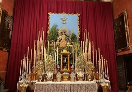 Altar de cultos en honor a la Divina Pastora.