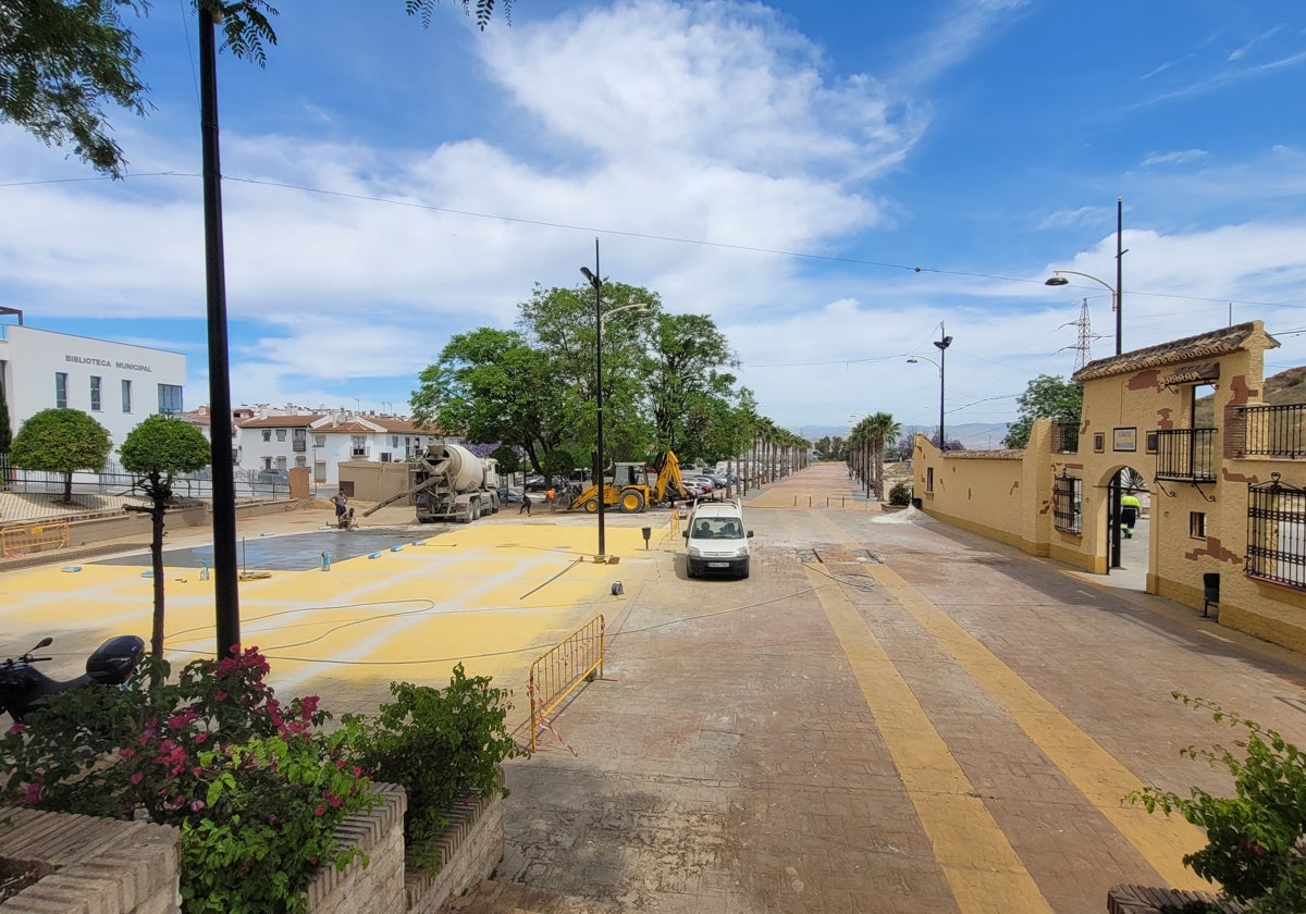 Trabajos en el recinto ferial de Alhaurín de la Torre.