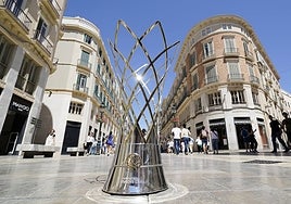 El trofeo de la Champions League, delante de calle Larios.