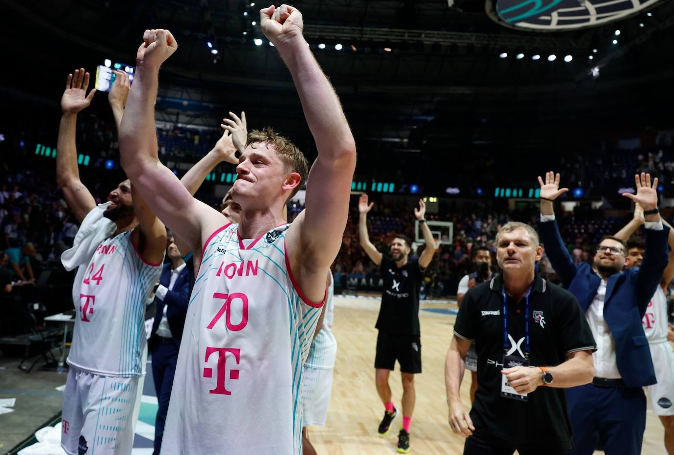 Las mejores imágenes del Unicaja-Telekom Bonn en la Final Four 2023