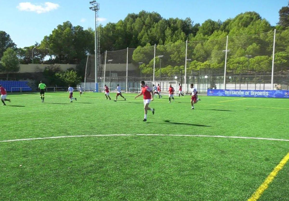 Será en el campo de fútbol Las Viñas.