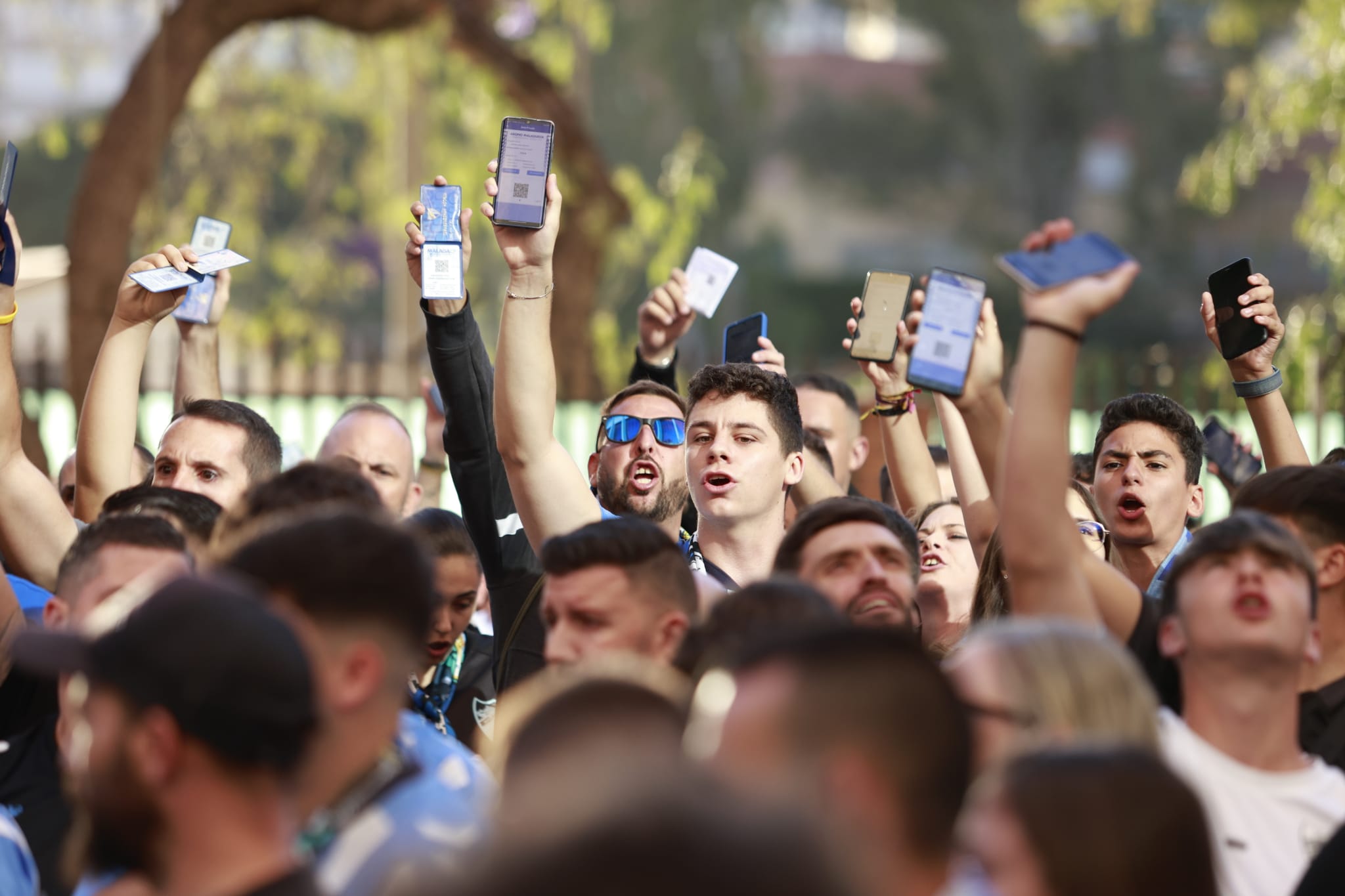 Protesta de la afición del Málaga contra jugadores y directiva