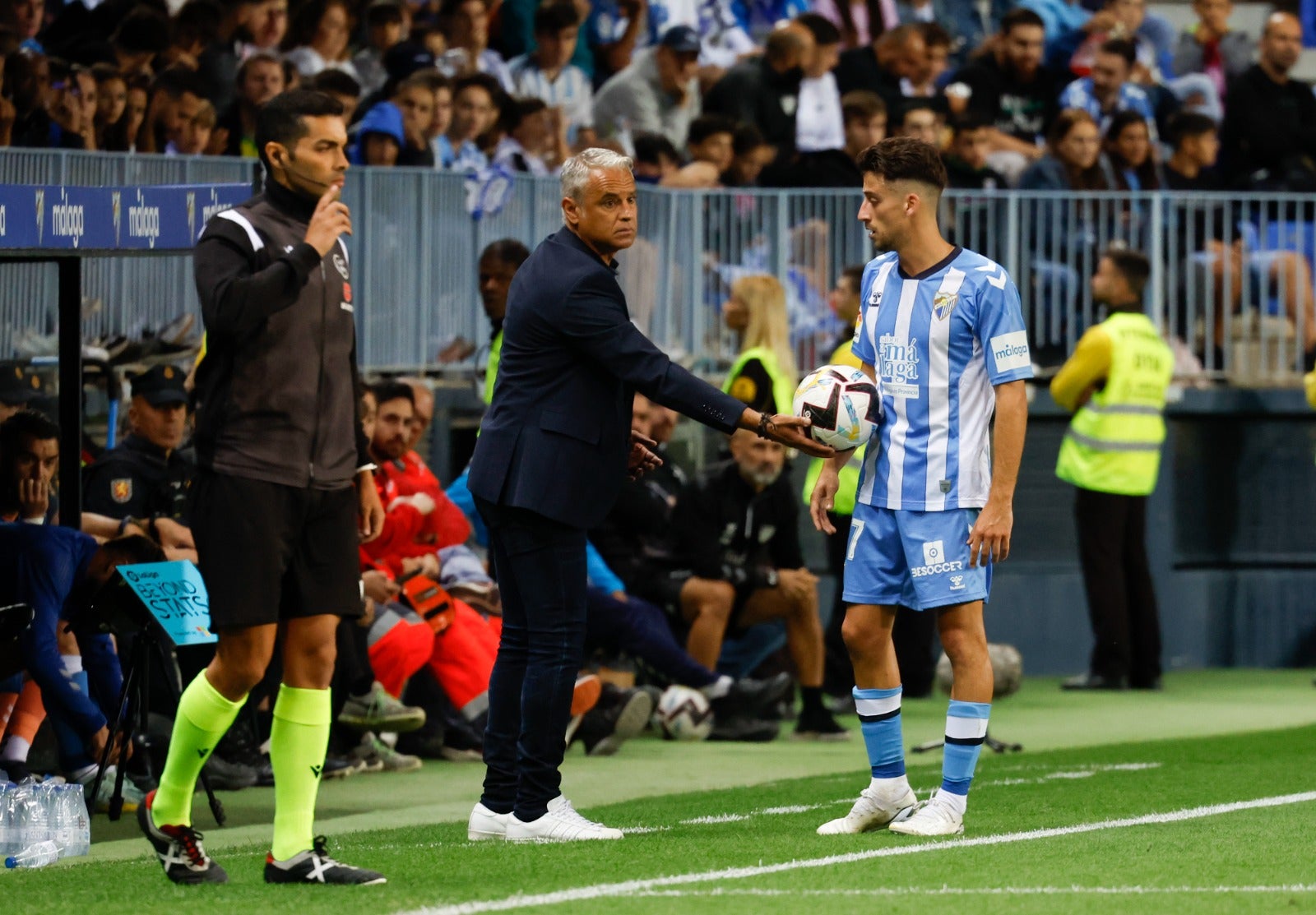 Málaga-Mirandés: Las mejores fotos de la victoria en La Rosaleda