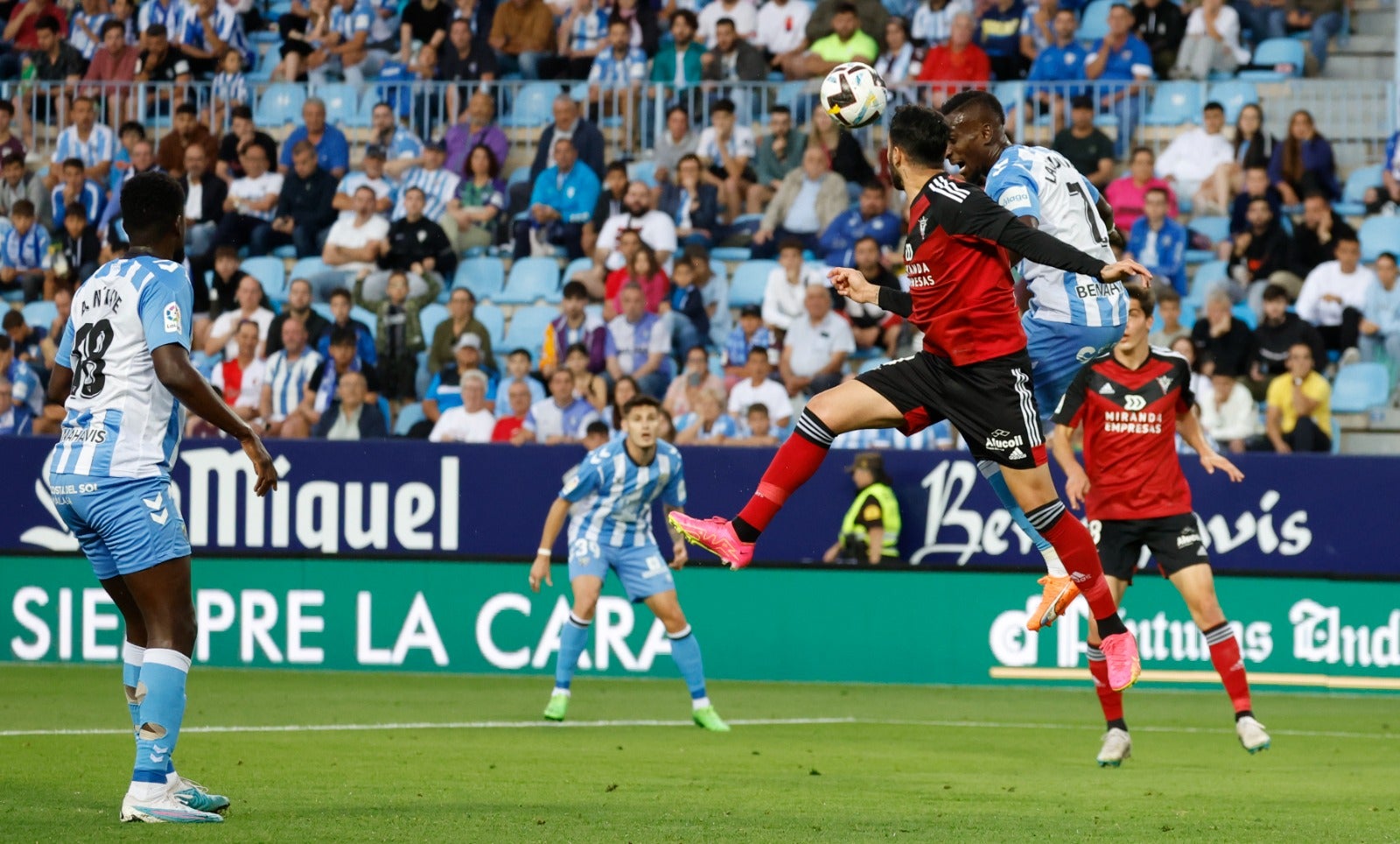 Málaga-Mirandés: Las mejores fotos de la victoria en La Rosaleda