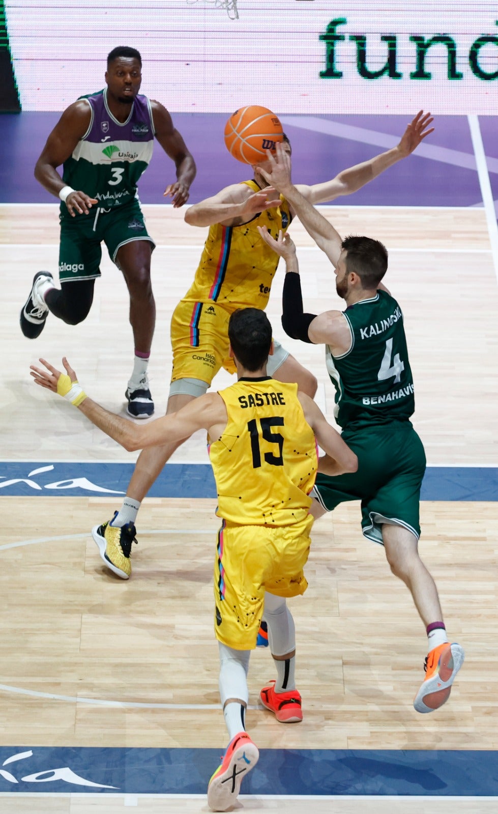 Imágenes de la segunda derrota del Unicaja en la Final Four