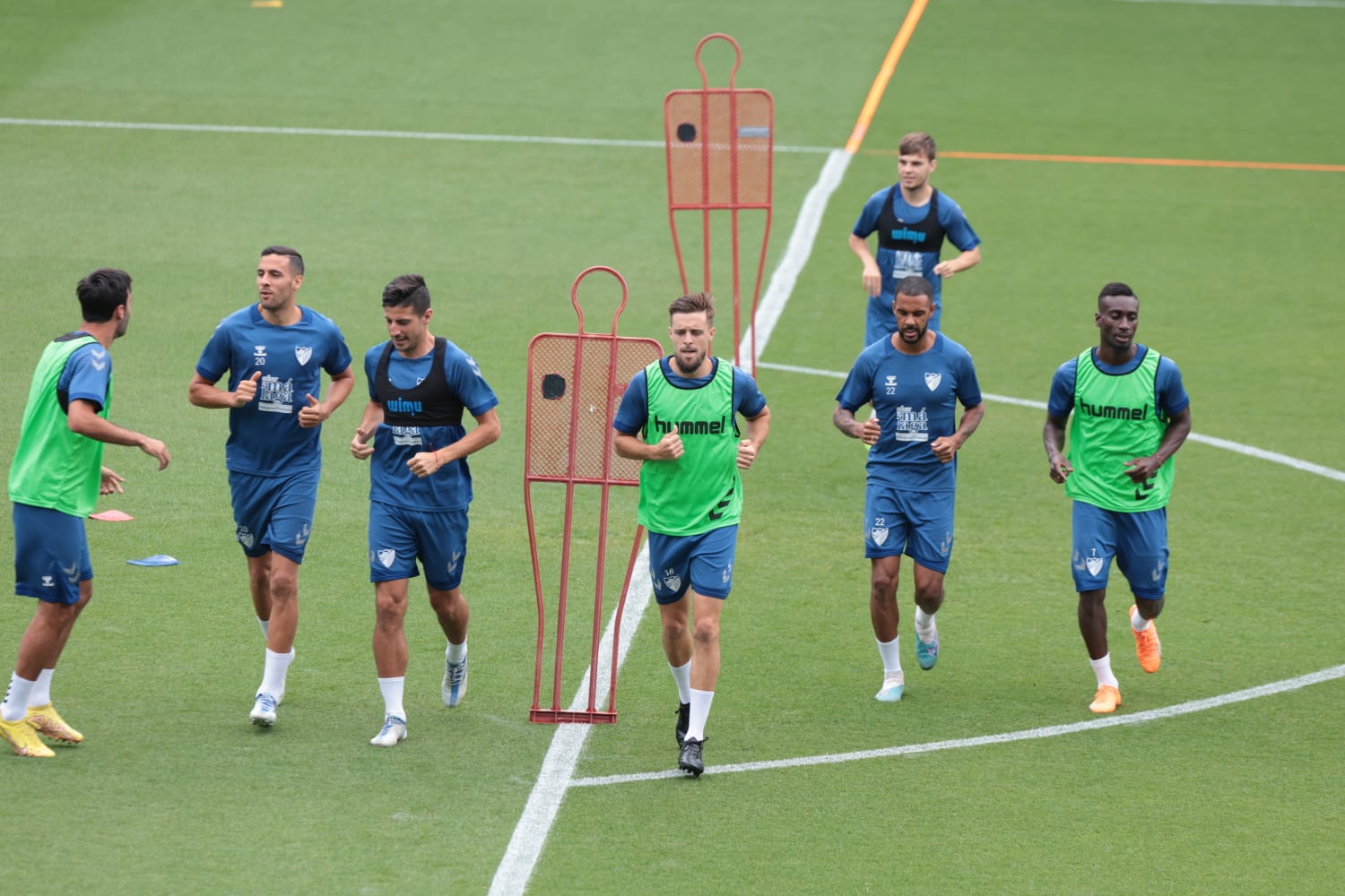 Las fotos del entrenamiento del Málaga, con gran presencia de canteranos