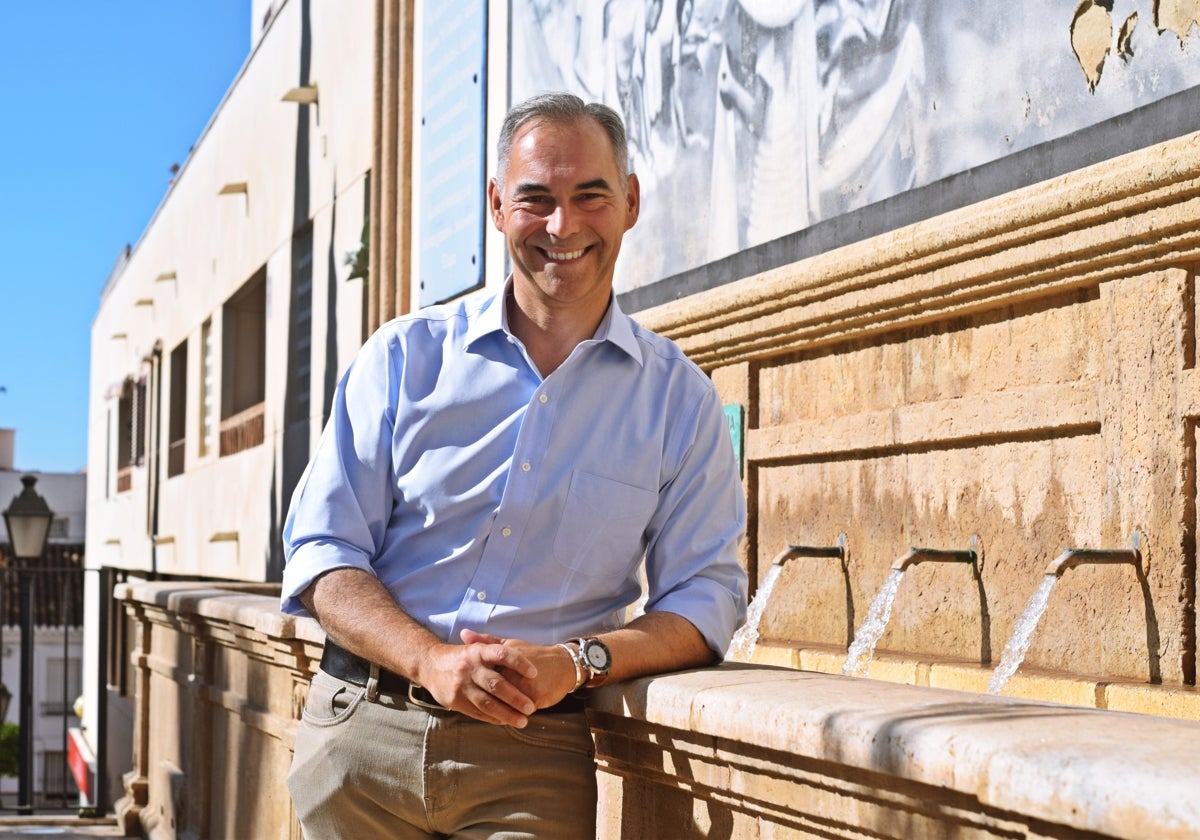 Juan Antonio Lara: «El PP es el voto útil que puede sacar a Benalmádena de donde está»