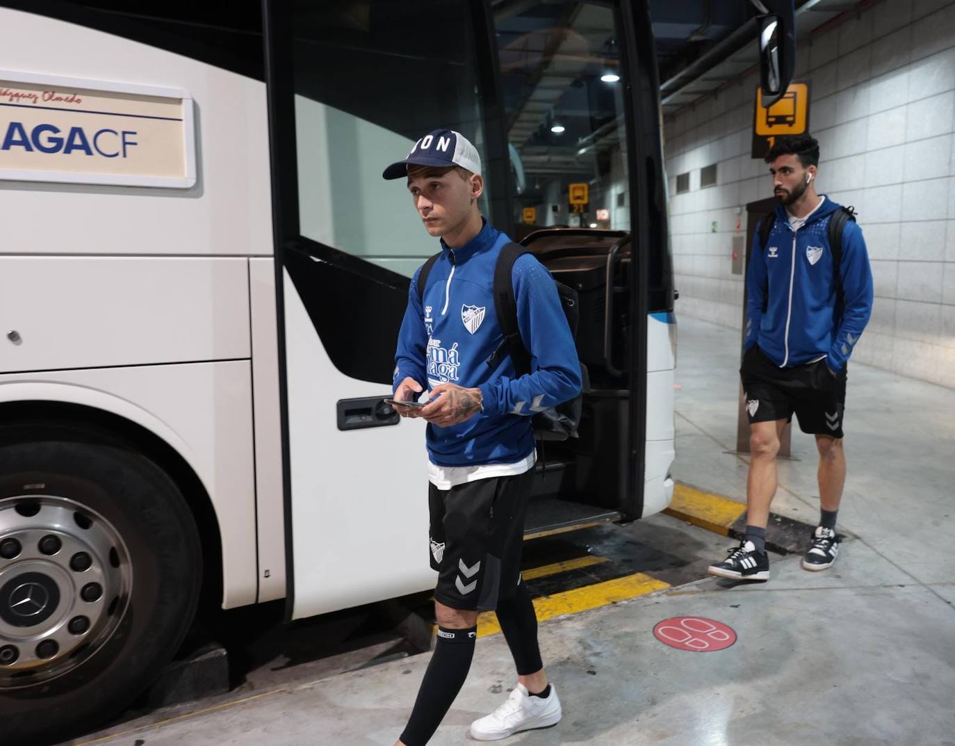 Silencio sepulcral en el regreso de la expedición malaguista