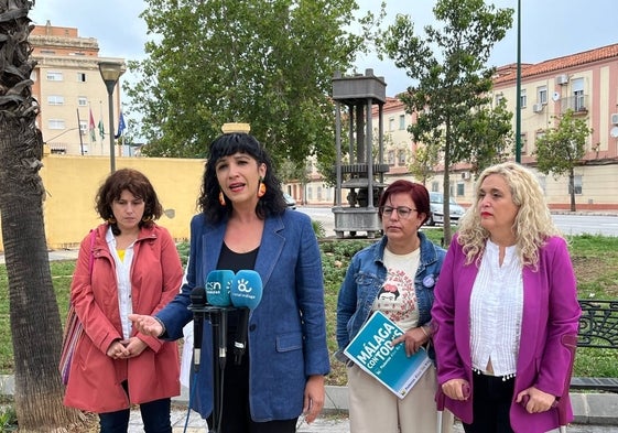 Toni Morillas, junto al resto de candidatas de Con Málaga