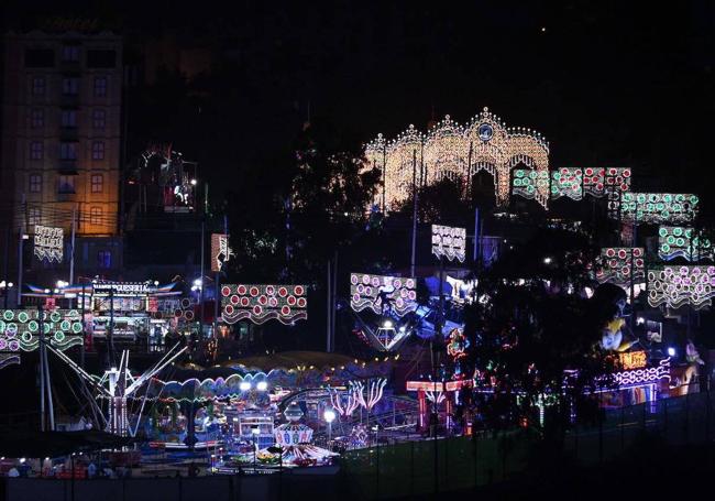 Recinto ferial nocturno de Marbella.