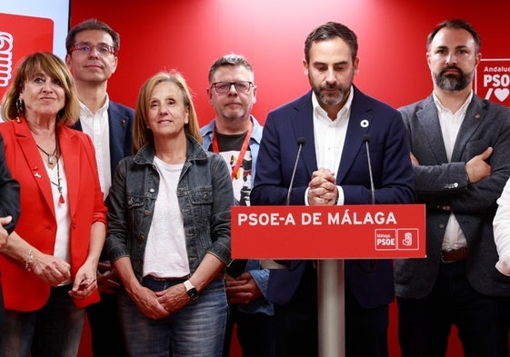 Dani Pérez comparece en la sede del PSOE para valorar los resultados.