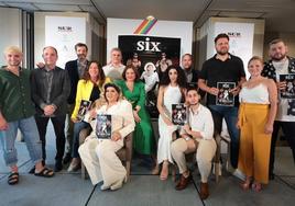 Organizadores y periodistas e SUR, instituciones colaboradoras y protagonistas de algunas de las historias de SIX, ayer en la presentación.