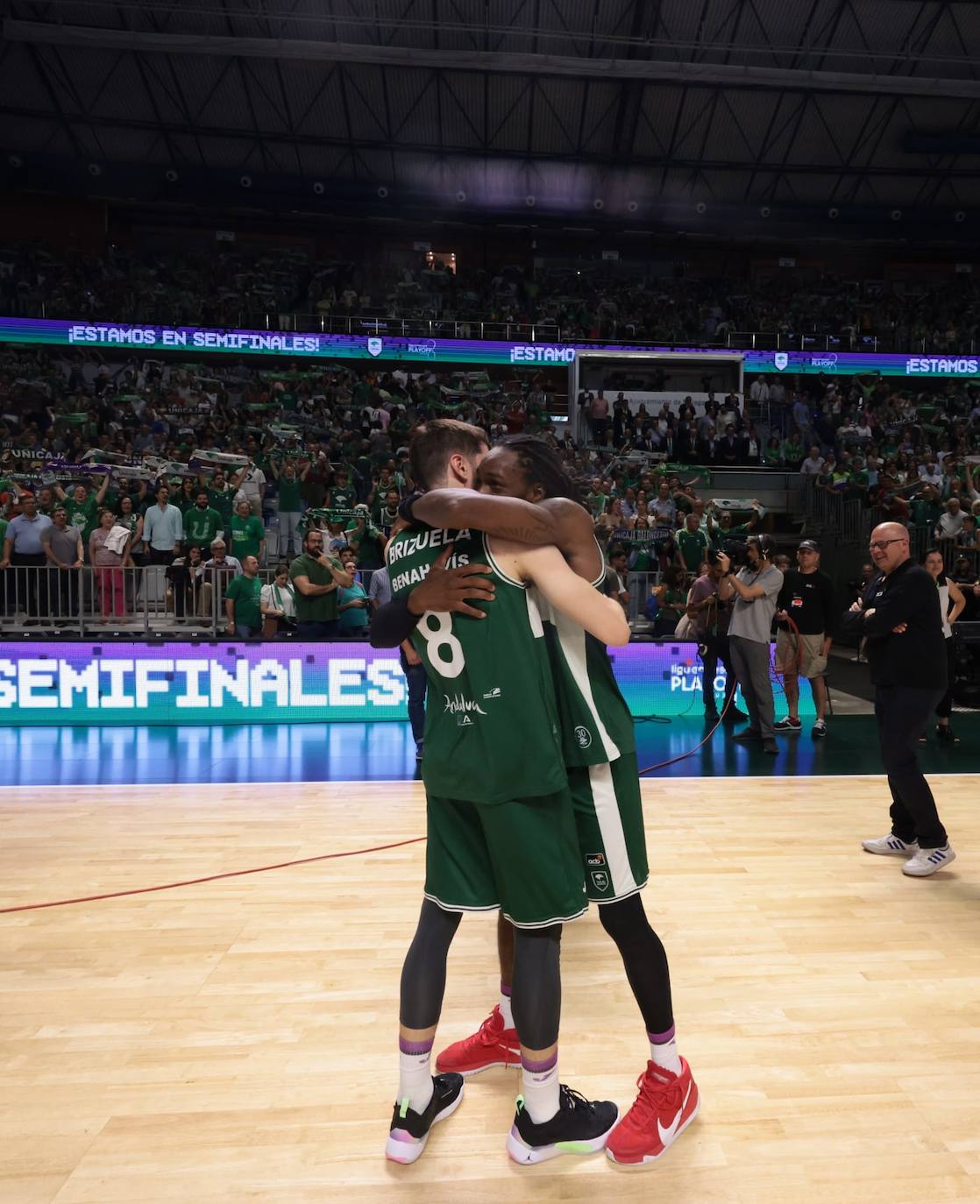 El segundo partido de play-off entre Unicaja y Tenerife, en fotos