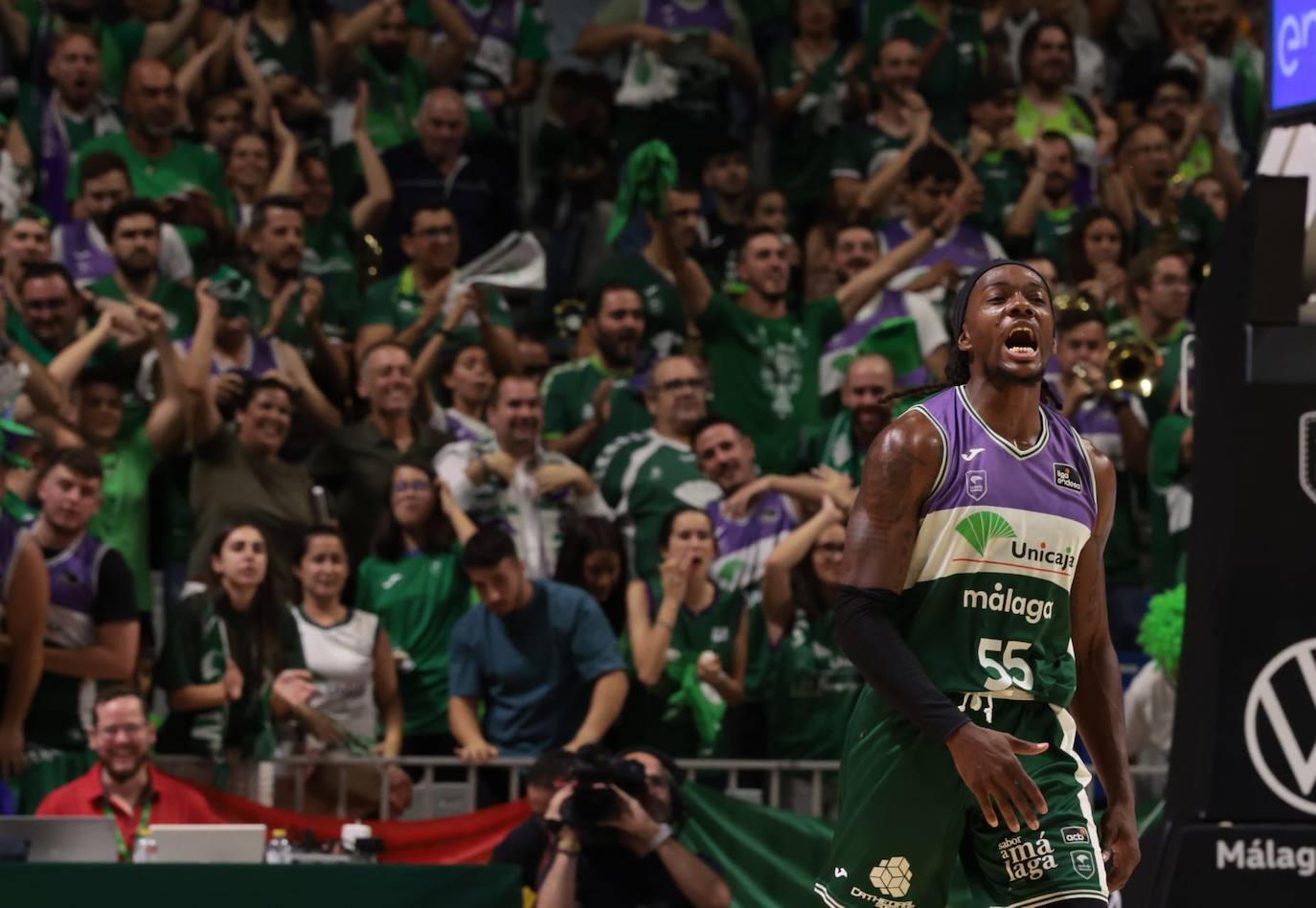 El segundo partido de play-off entre Unicaja y Tenerife, en fotos