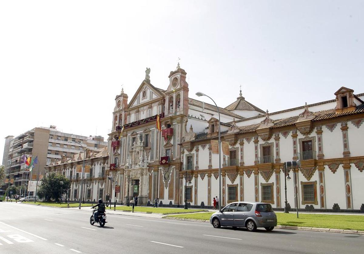 Imagen de archivo de la fachada de la Diputación de Córdoba.