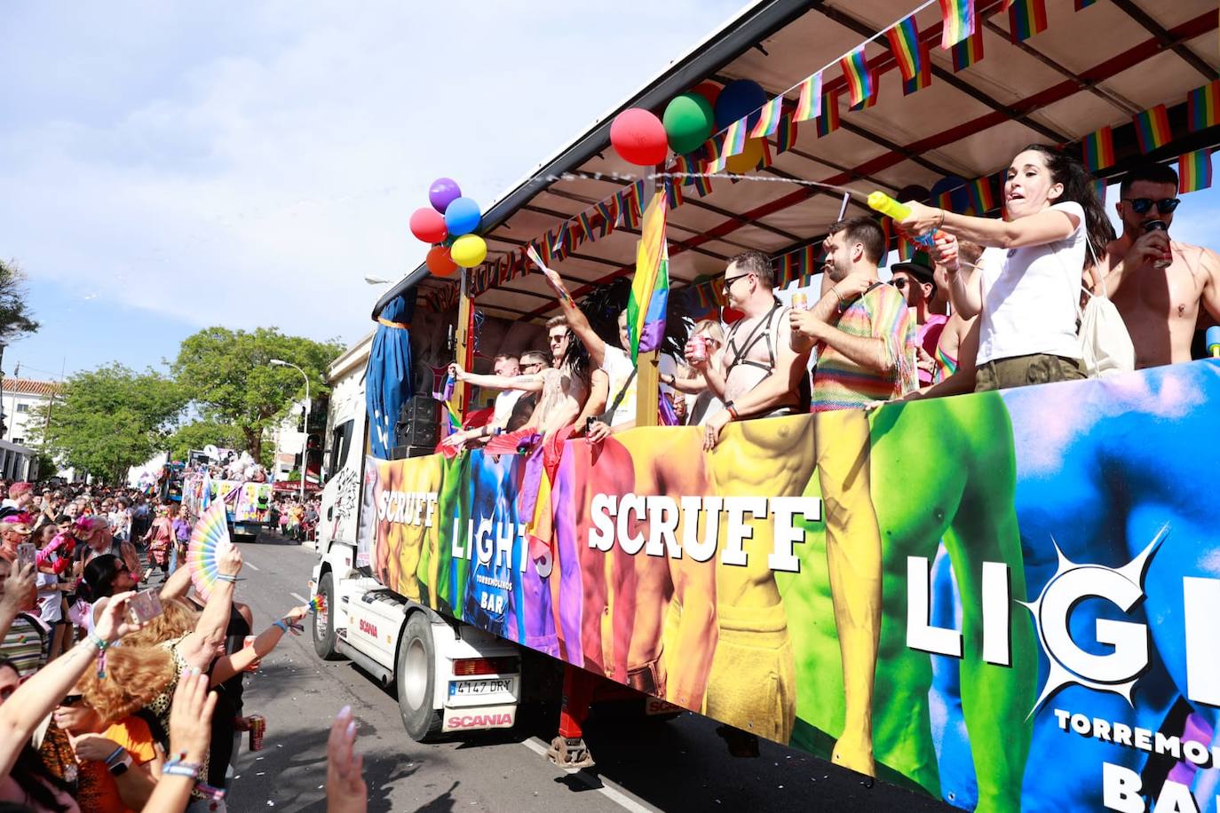 El desfile del Pride Torremolinos 2023, en imágenes