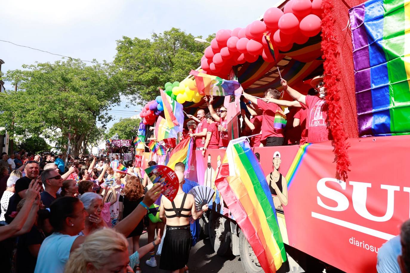 El desfile del Pride Torremolinos 2023, en imágenes