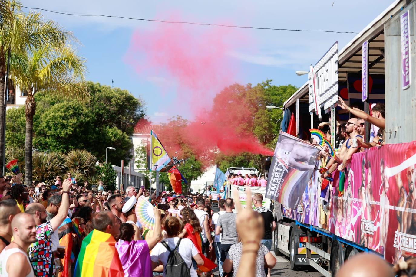 El desfile del Pride Torremolinos 2023, en imágenes