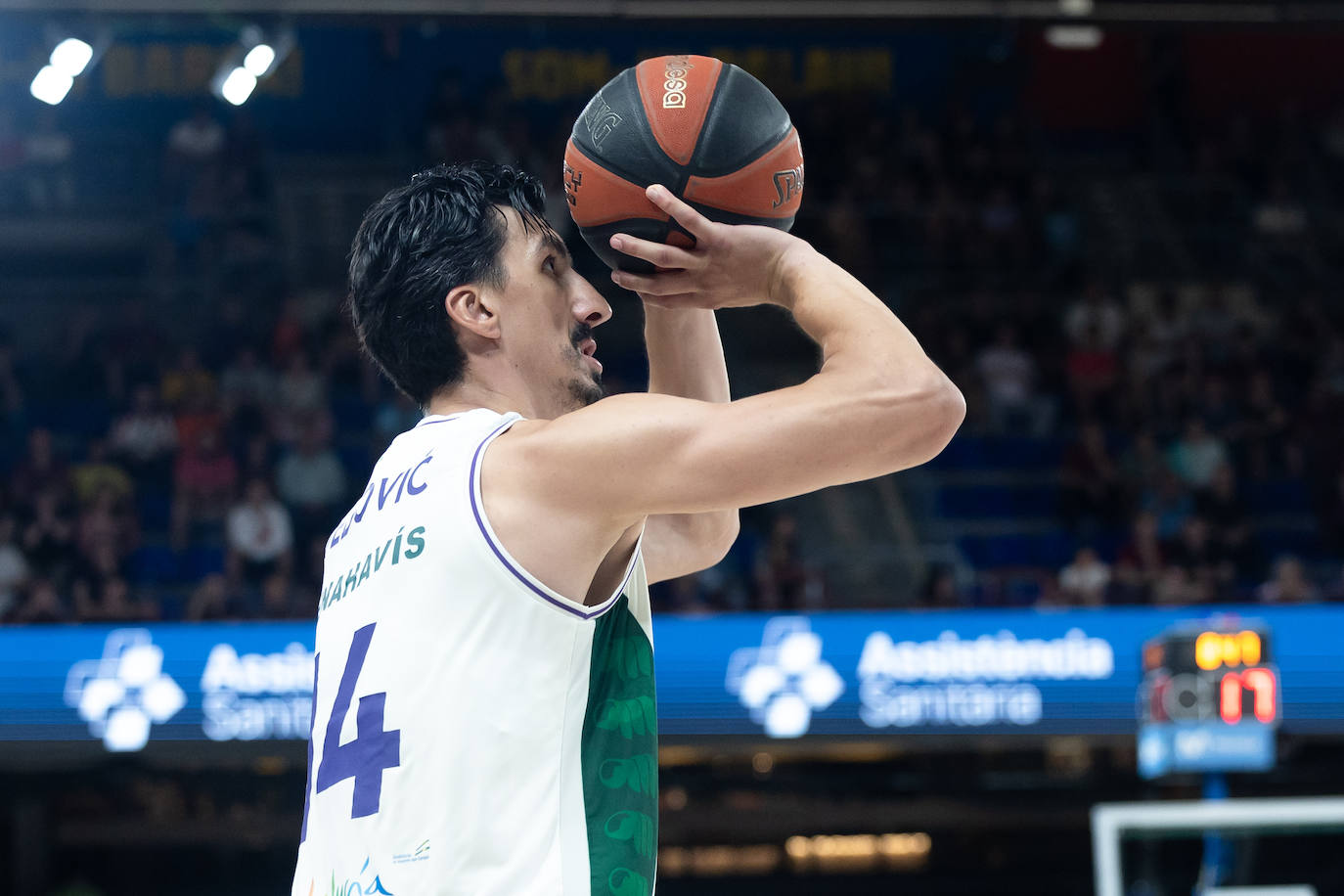 El primer encuentro de semifinales entre Barça y Unicaja, en imágenes