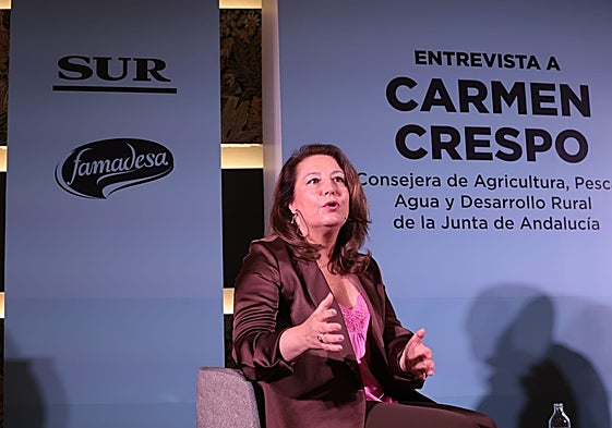 La consejera de Agricultura, Carmen Crespo, protagonista de una entrevista con el director de SUR, Manolo Castillo.