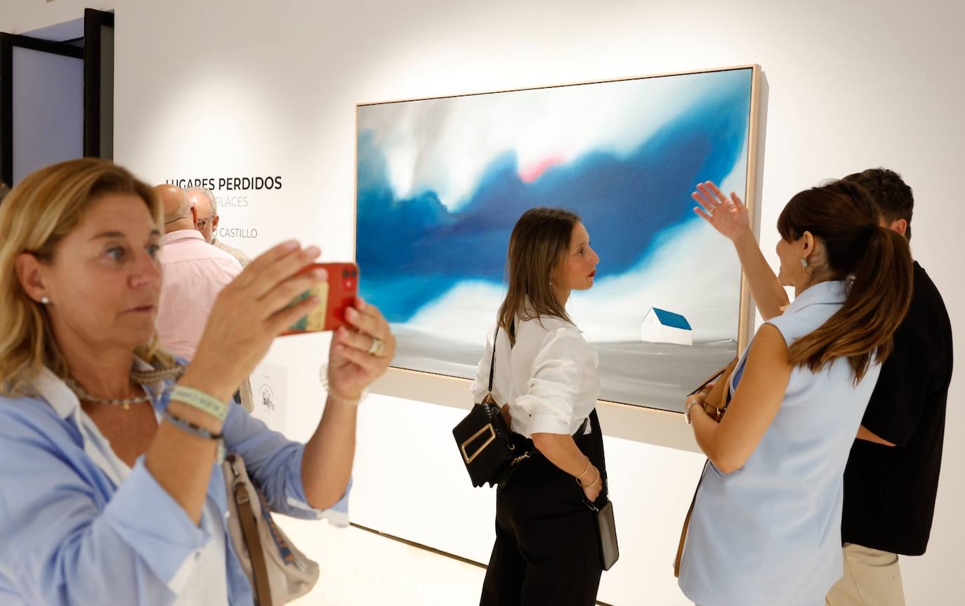 Así fue la inauguración de la exposición de Manolo Castillo &#039;Lugares perdidos&#039;