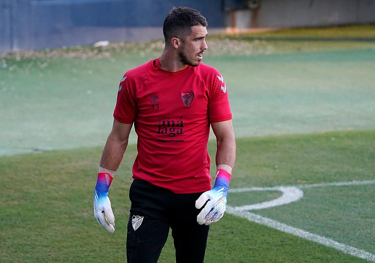 Rubén Yáñez en un entrenamiento con el Málaga esta pasada temporada.