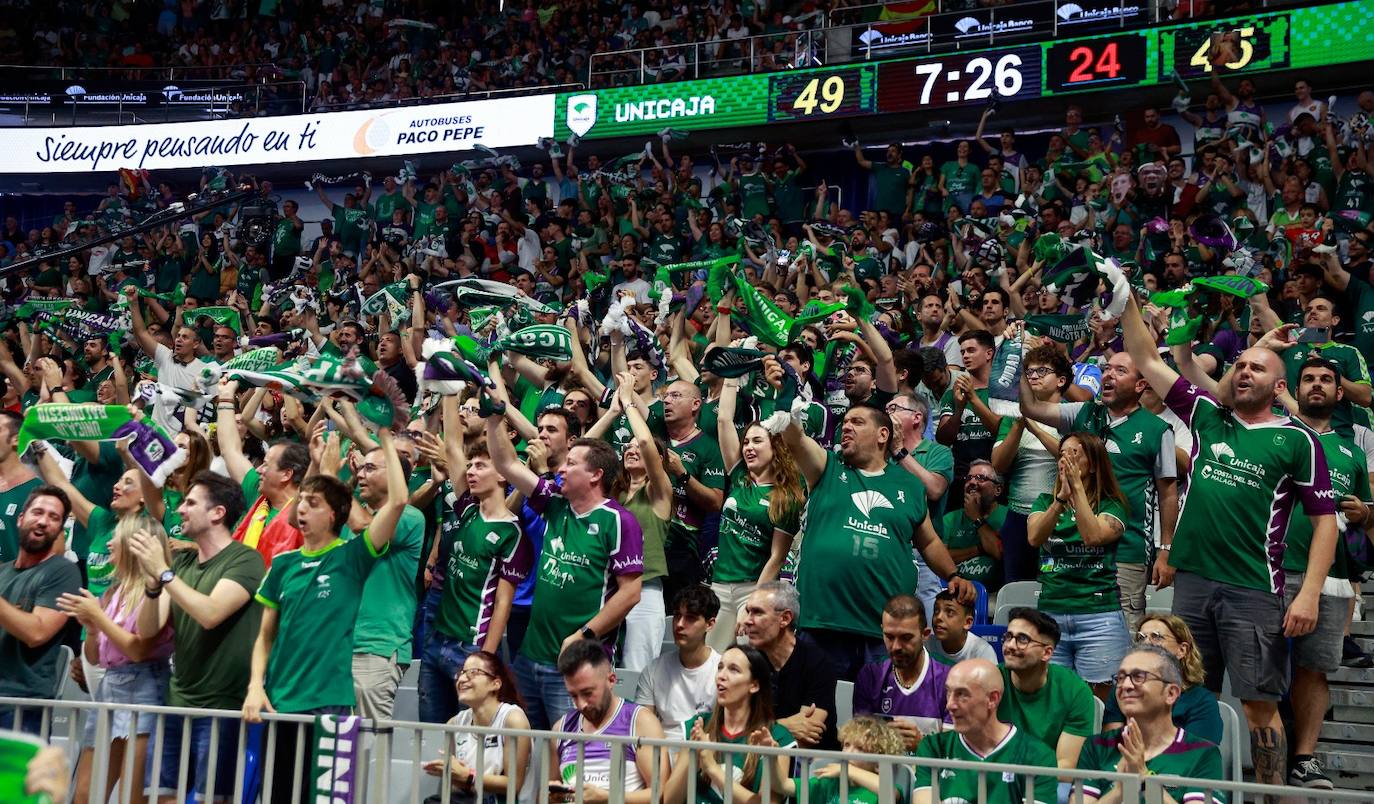 El tercer partido de la serie Unicaja-Barça, en imágenes