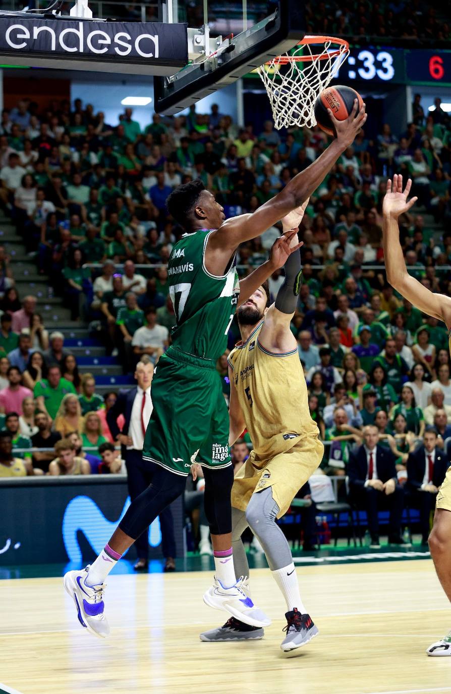 El tercer partido de la serie Unicaja-Barça, en imágenes