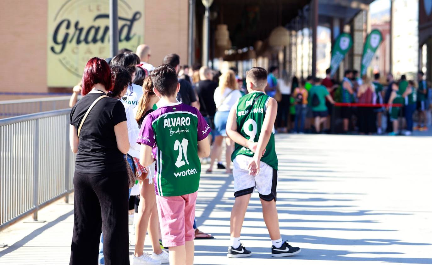 El Unicaja se despide de sus aficionados en Le Grand Café