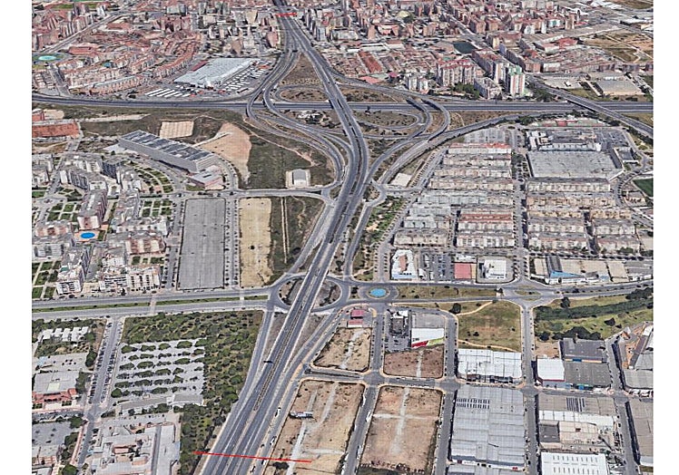 Tramo de la calzada que será ampliado en dirección al Centro de Málaga.