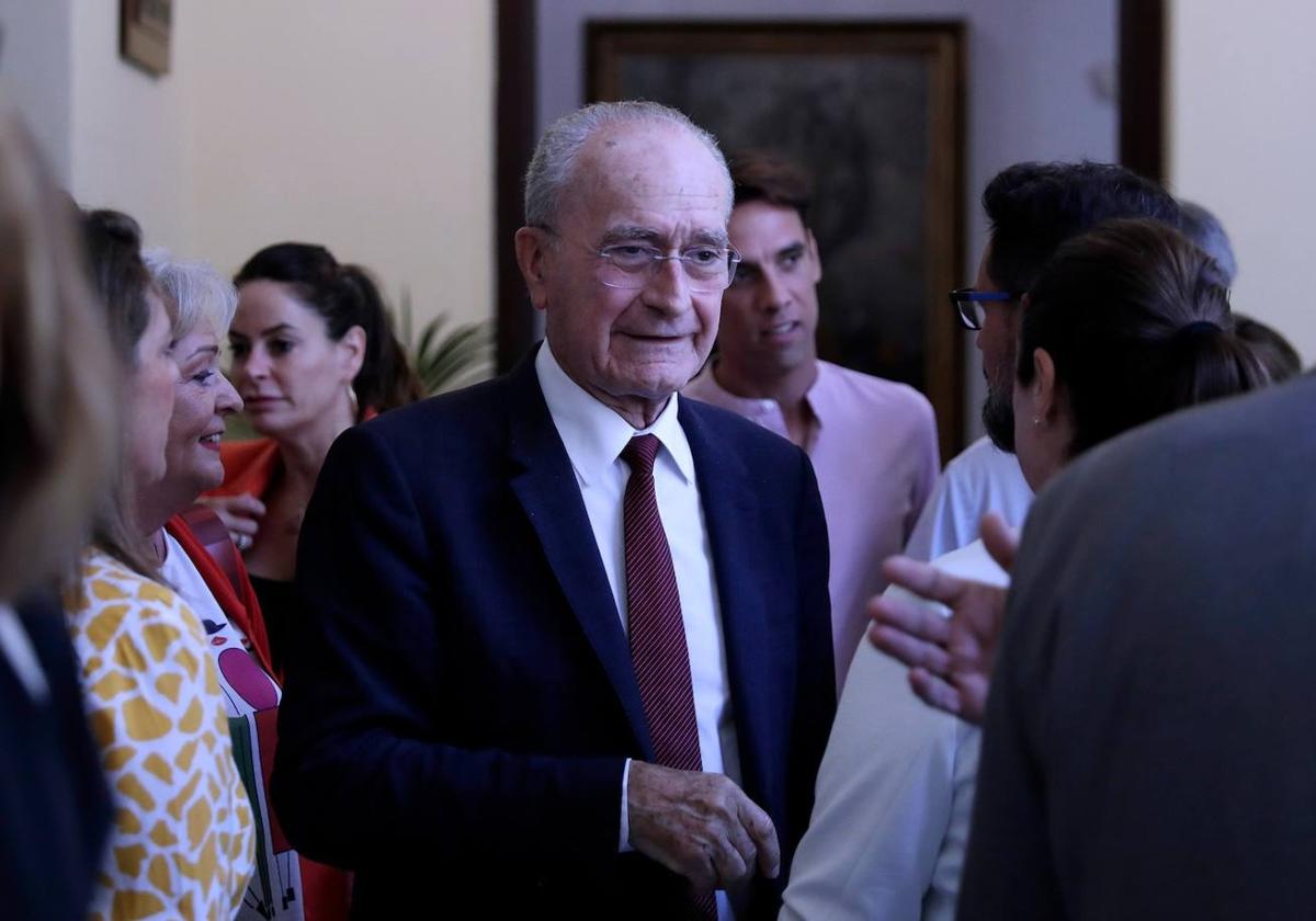 De la Torre, ayer, de vuelta de París.