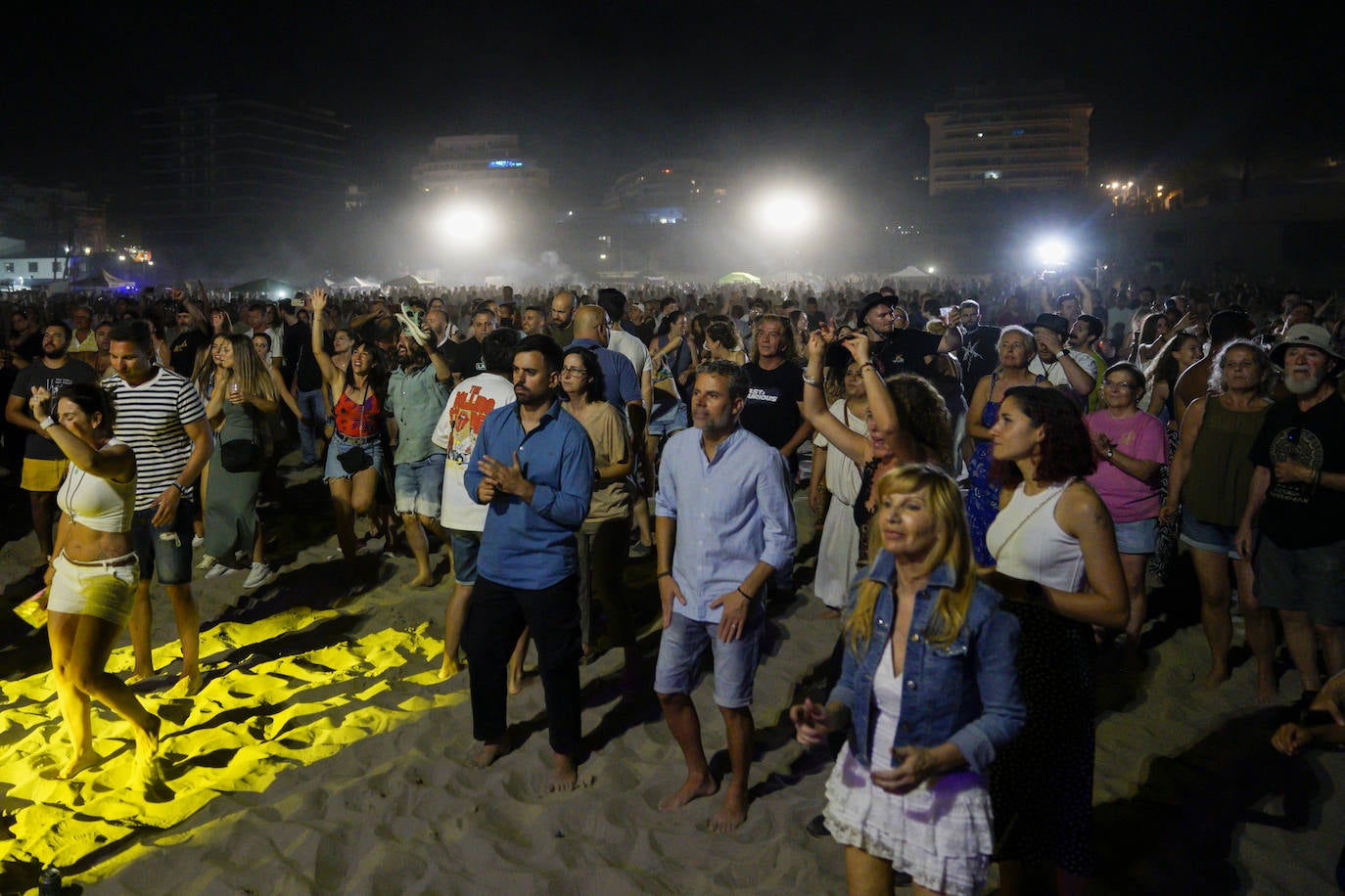 Celebración de San Juan en las playas de Marbella.