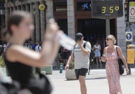 Suben las temperaturas en Málaga, que se libra por ahora de la ola de calor