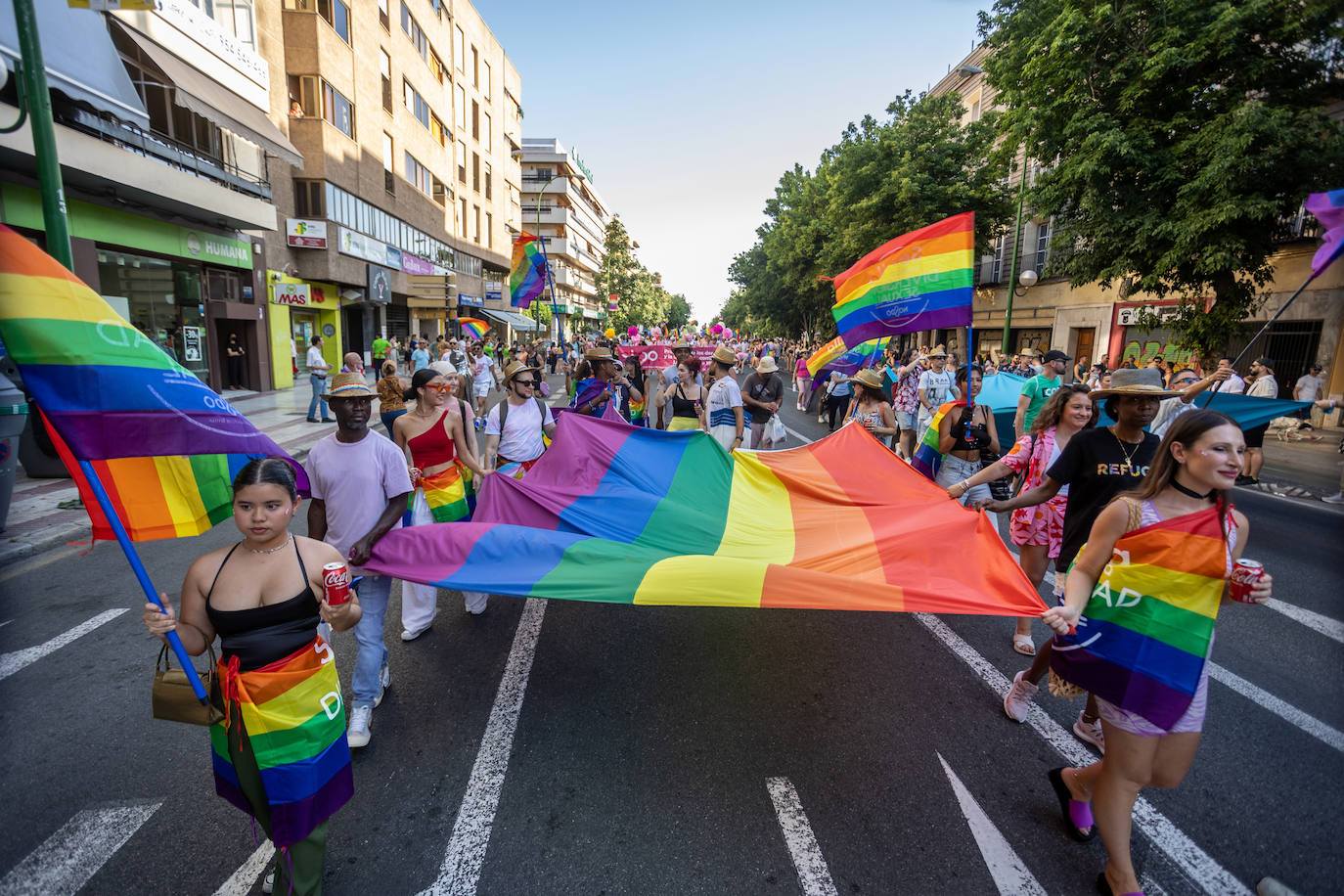 La celebración del día grande del Orgullo de Sevilla, en imágenes