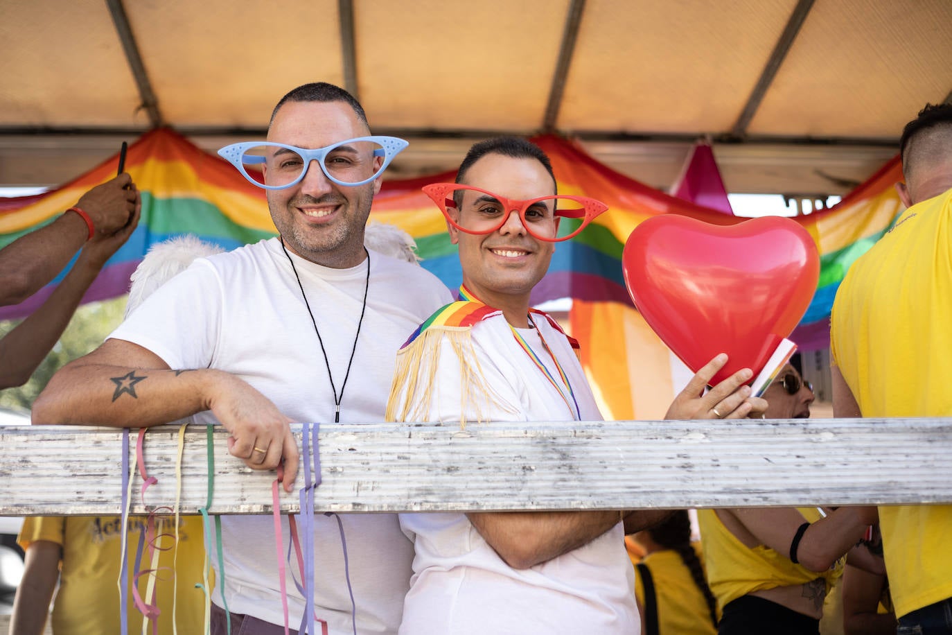 La celebración del día grande del Orgullo de Sevilla, en imágenes