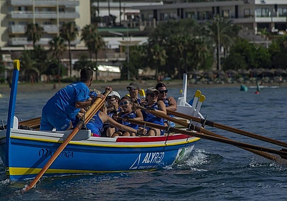 Una de las embarcaciones de la Liga de Jábegas.