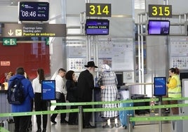 Mostrador de facturación del vuelo de Nueva York en el aeropuerto de Málaga.