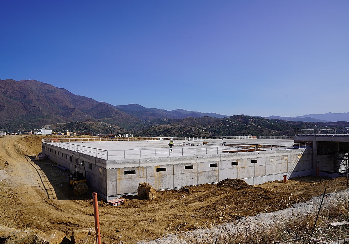 Nuevo depósito de agua en la zona de Las Mesas de Estepona.