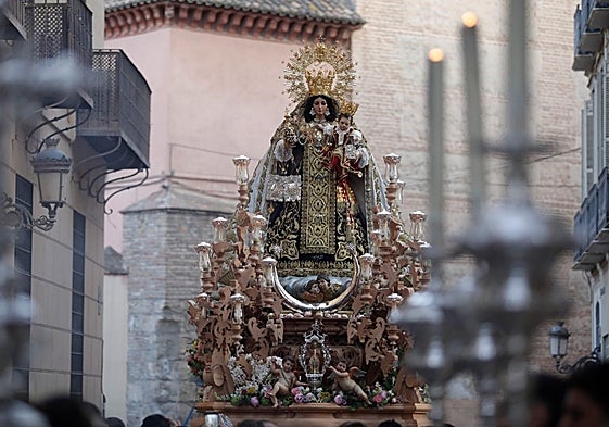 La Virgen del Carmen Coronada durante su salida procesional.